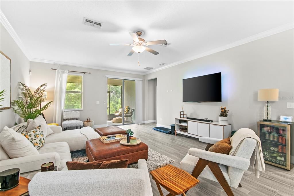 For Sale: $379,900 (3 beds, 2 baths, 1949 Square Feet)