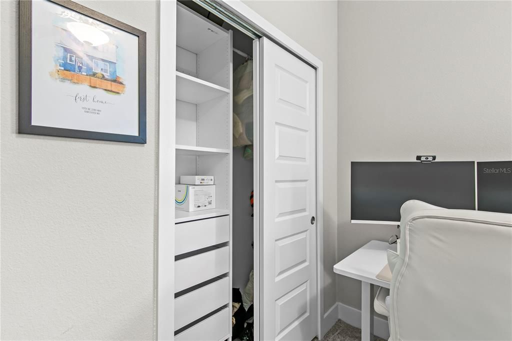 For Sale: $379,900 (3 beds, 2 baths, 1949 Square Feet)