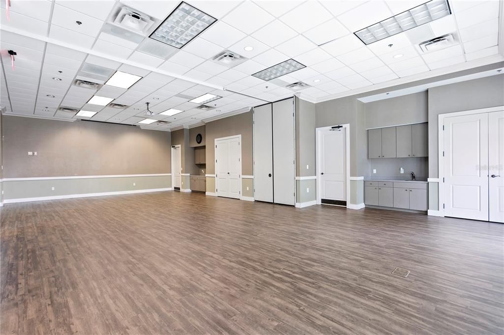 For Sale: $379,900 (3 beds, 2 baths, 1949 Square Feet)