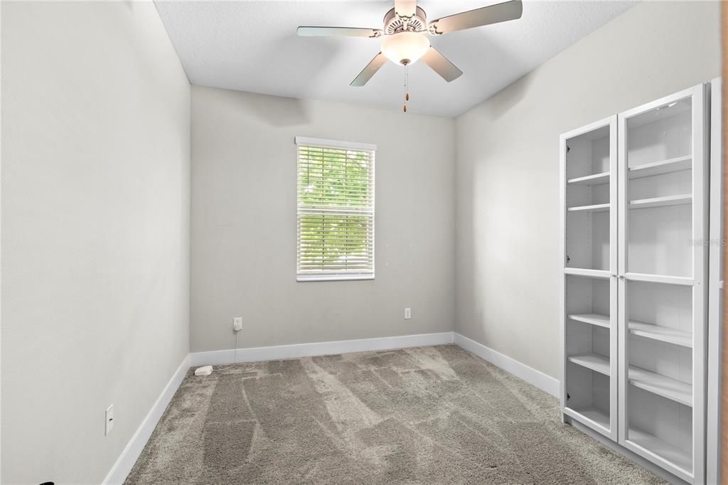 For Sale: $379,900 (3 beds, 2 baths, 1949 Square Feet)