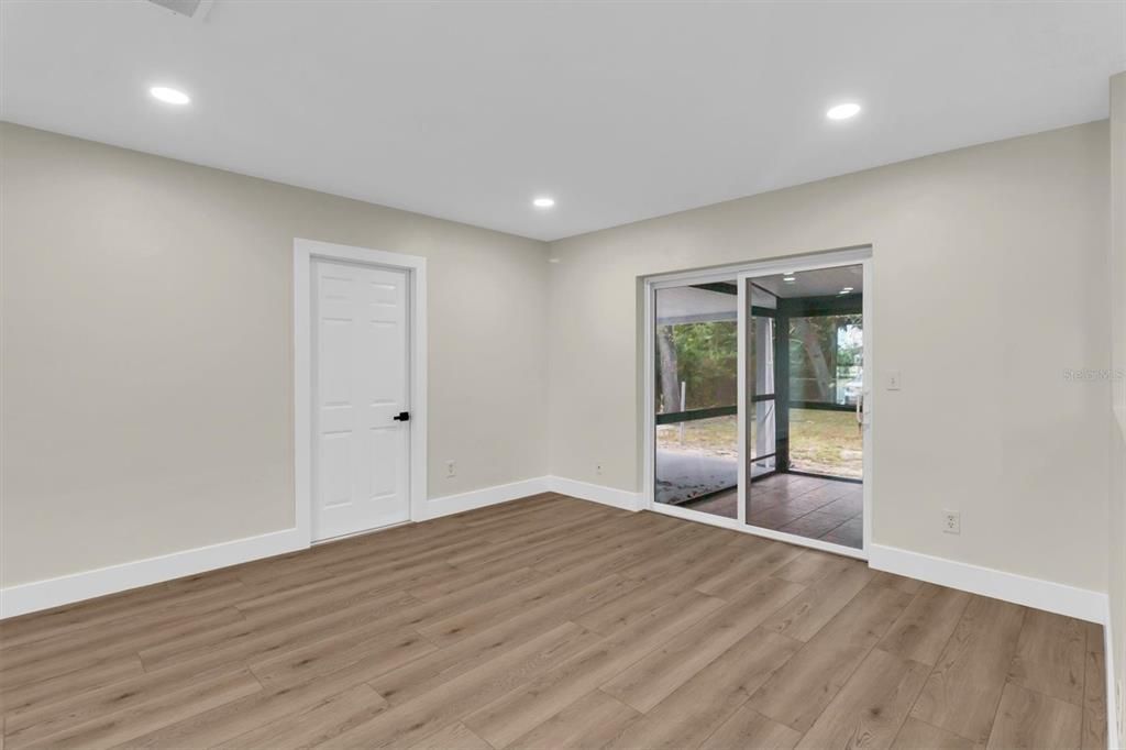En Venta: $299,000 (3 camas, 2 baños, 1342 Pies cuadrados)