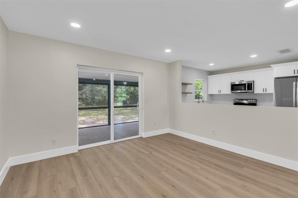 En Venta: $299,000 (3 camas, 2 baños, 1342 Pies cuadrados)