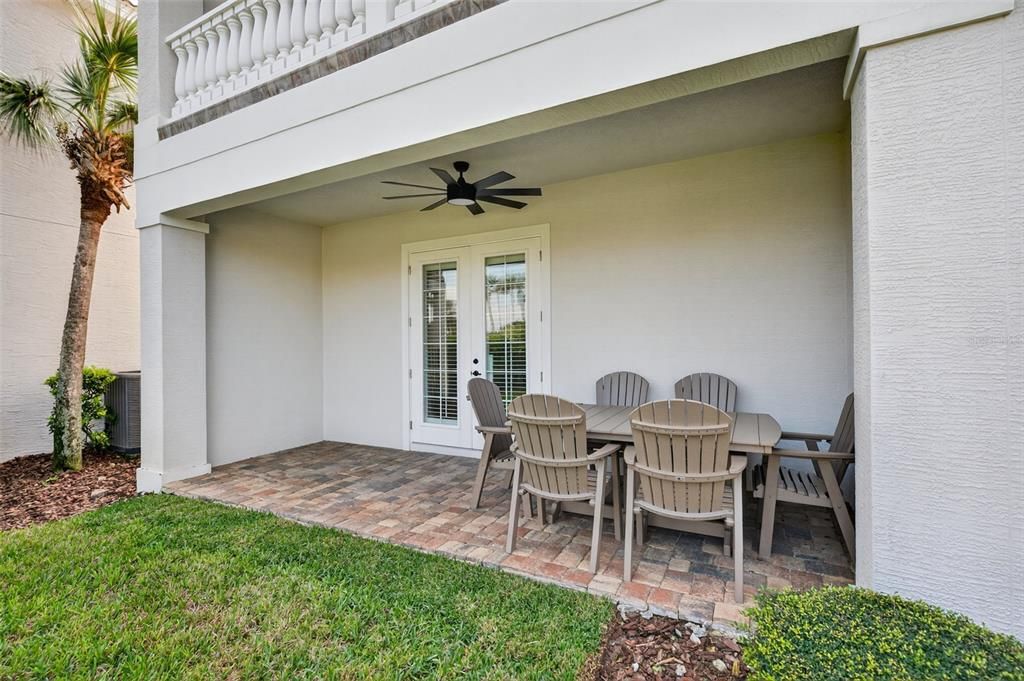 Active With Contract: $949,000 (3 beds, 3 baths, 2523 Square Feet)