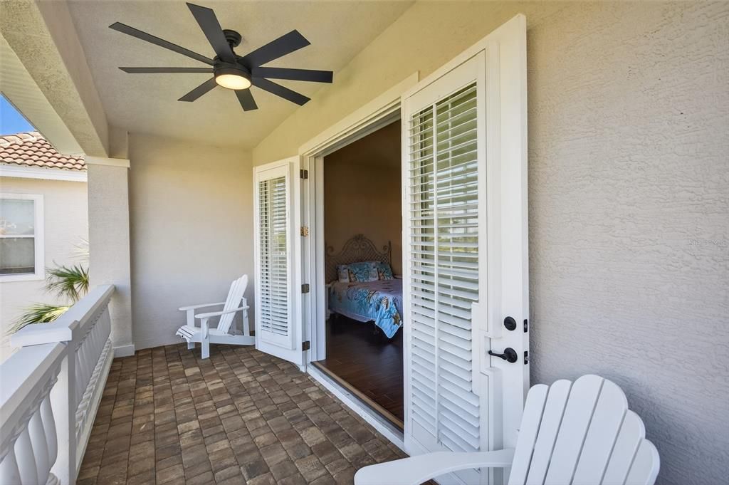 Active With Contract: $949,000 (3 beds, 3 baths, 2523 Square Feet)