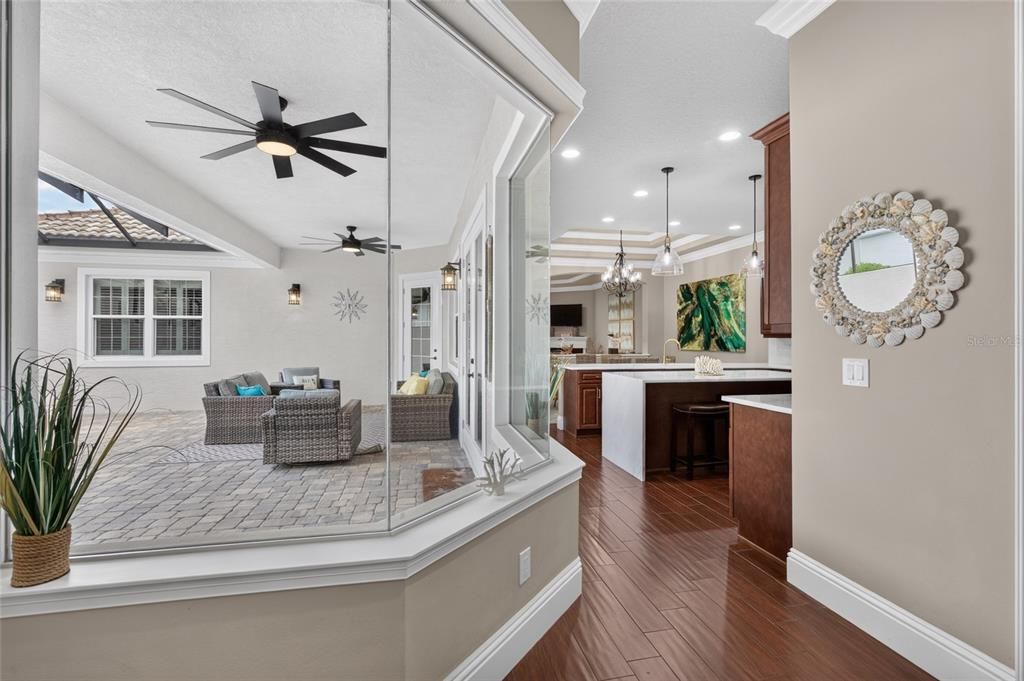 Active With Contract: $949,000 (3 beds, 3 baths, 2523 Square Feet)