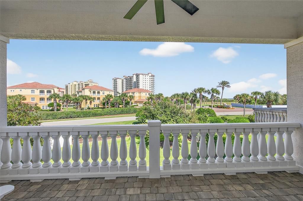 Active With Contract: $949,000 (3 beds, 3 baths, 2523 Square Feet)