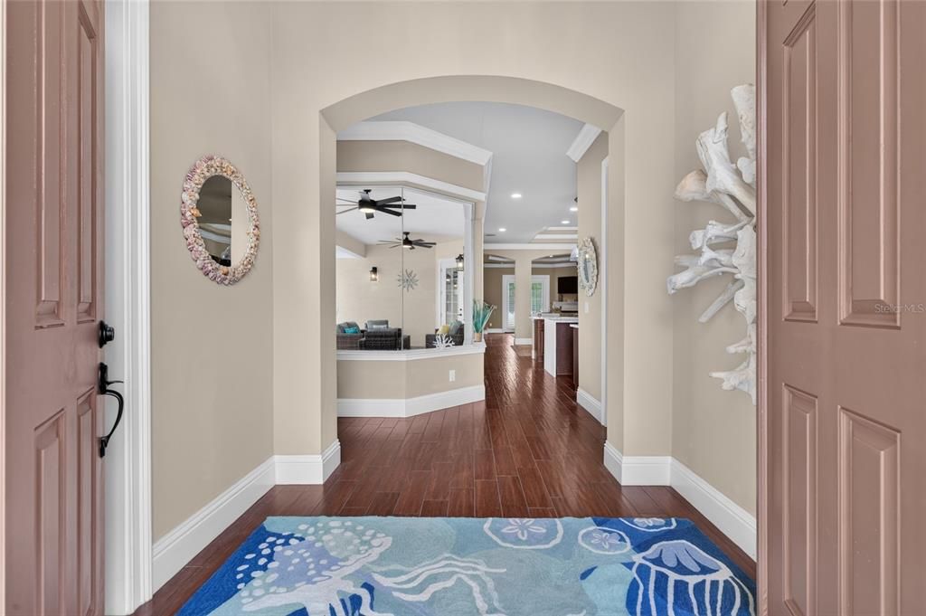 Active With Contract: $949,000 (3 beds, 3 baths, 2523 Square Feet)