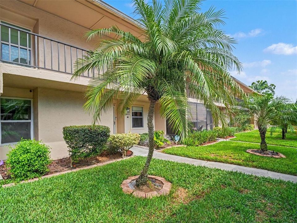 For Sale: $155,000 (2 beds, 2 baths, 1100 Square Feet)
