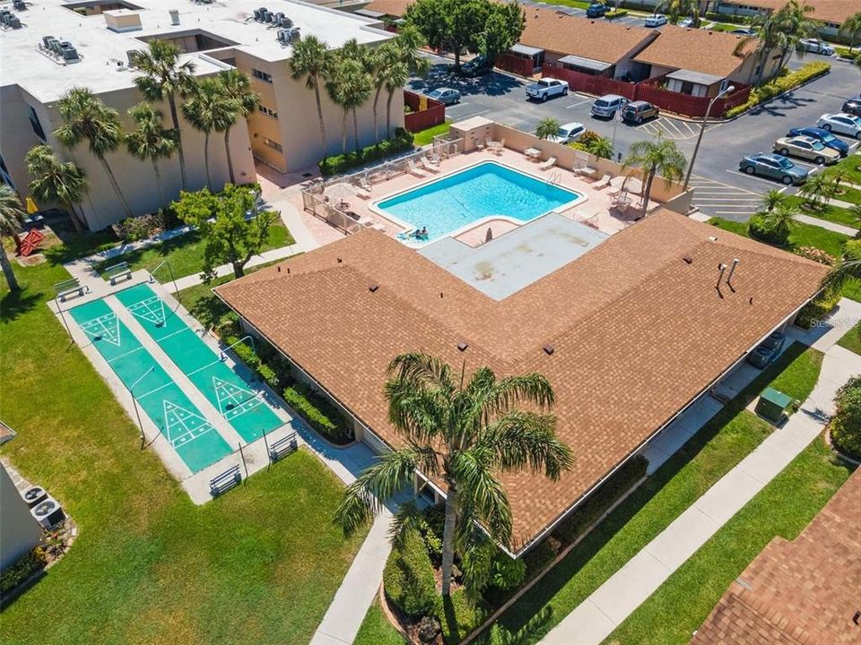 For Sale: $155,000 (2 beds, 2 baths, 1100 Square Feet)