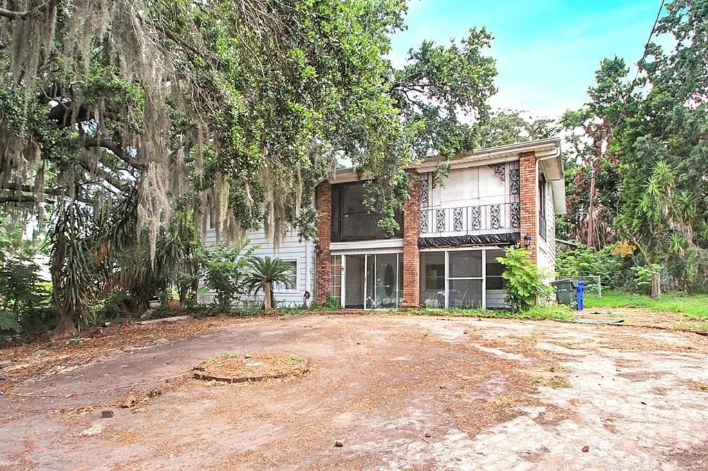 For Sale: $180,000 (3 beds, 2 baths, 2082 Square Feet)