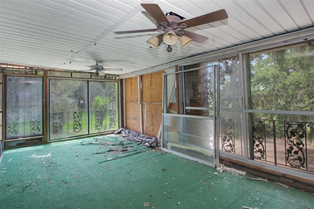 For Sale: $180,000 (3 beds, 2 baths, 2082 Square Feet)