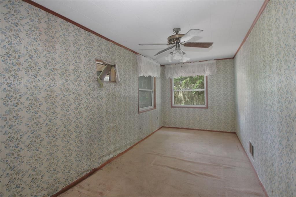 For Sale: $180,000 (3 beds, 2 baths, 2082 Square Feet)