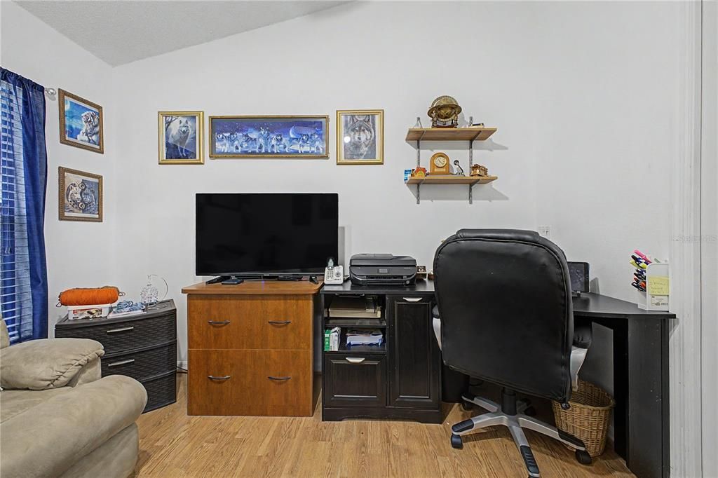 For Sale: $270,000 (3 beds, 2 baths, 1697 Square Feet)
