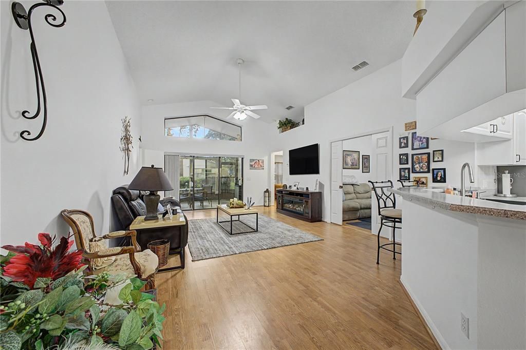 For Sale: $270,000 (3 beds, 2 baths, 1697 Square Feet)