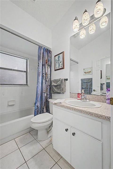 For Sale: $270,000 (3 beds, 2 baths, 1697 Square Feet)
