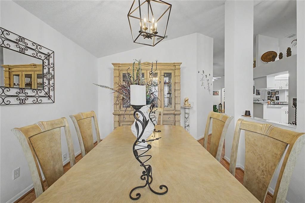 For Sale: $270,000 (3 beds, 2 baths, 1697 Square Feet)