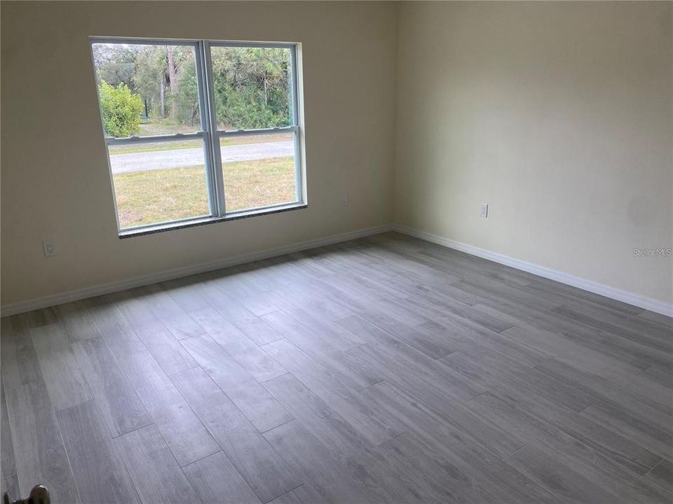 В аренду: $2,000 (4 спален, 2 ванн, 1791 Квадратных фут)