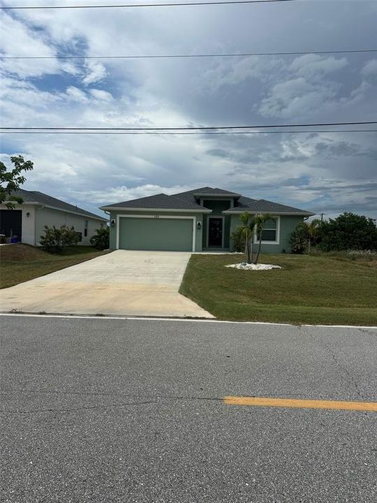 For Sale: $429,000 (3 beds, 2 baths, 1601 Square Feet)