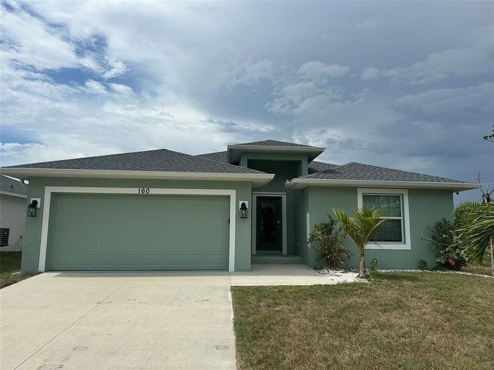For Sale: $429,000 (3 beds, 2 baths, 1601 Square Feet)