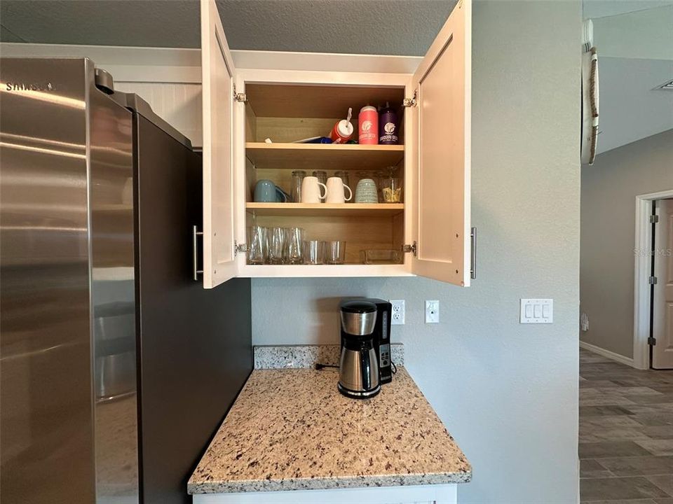 For Sale: $429,000 (3 beds, 2 baths, 1601 Square Feet)