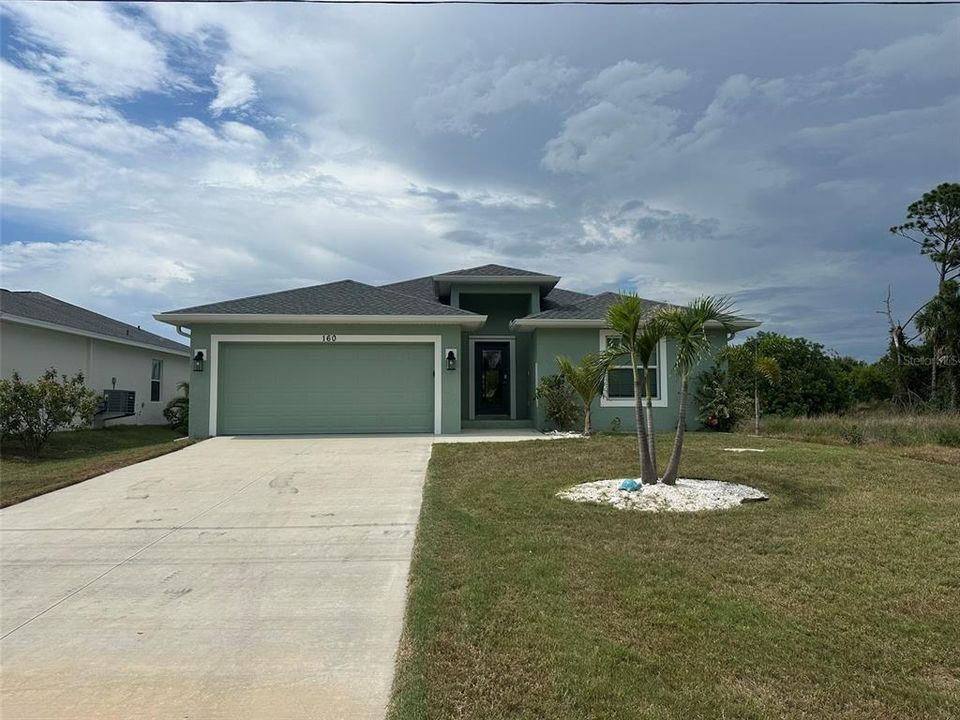 For Sale: $429,000 (3 beds, 2 baths, 1601 Square Feet)