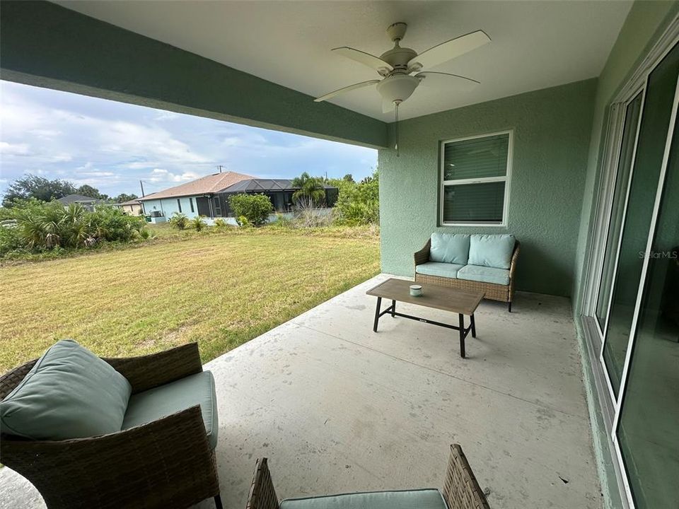 For Sale: $429,000 (3 beds, 2 baths, 1601 Square Feet)