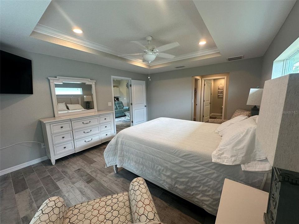 For Sale: $429,000 (3 beds, 2 baths, 1601 Square Feet)