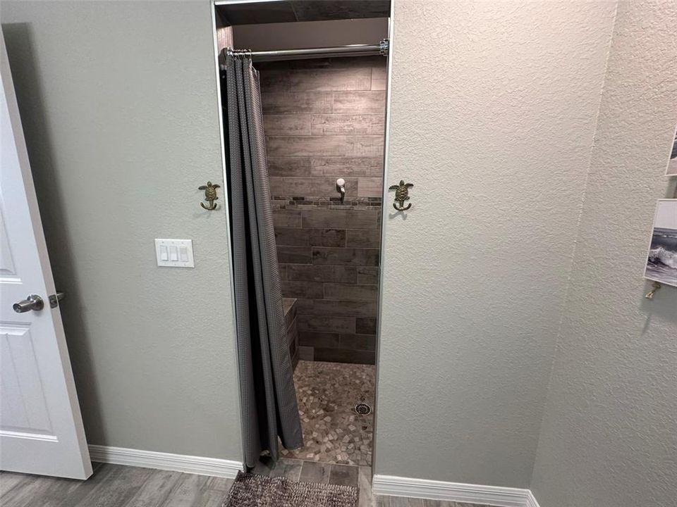 For Sale: $429,000 (3 beds, 2 baths, 1601 Square Feet)