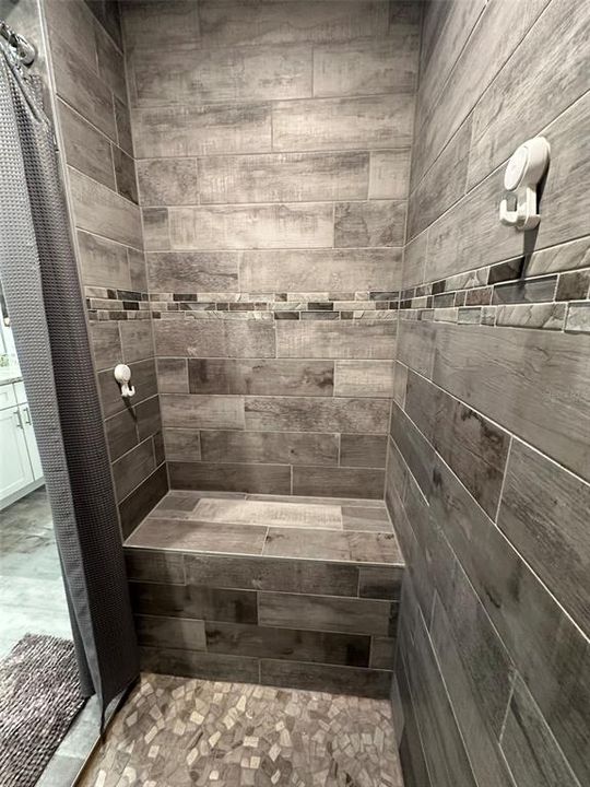For Sale: $429,000 (3 beds, 2 baths, 1601 Square Feet)