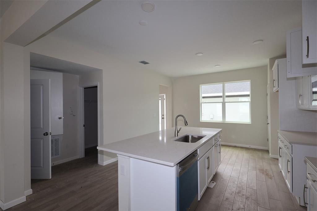 En Venta: $359,990 (3 camas, 2 baños, 1691 Pies cuadrados)