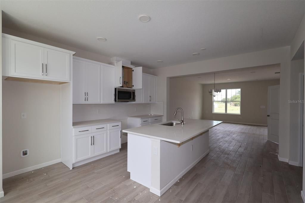 En Venta: $359,990 (3 camas, 2 baños, 1691 Pies cuadrados)