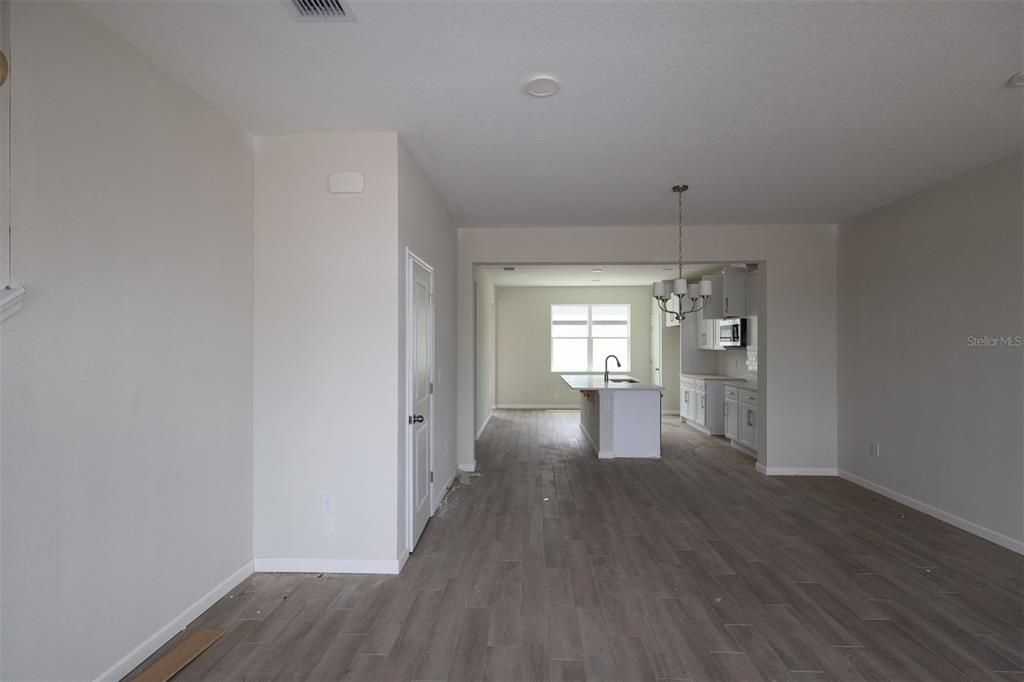 En Venta: $359,990 (3 camas, 2 baños, 1691 Pies cuadrados)