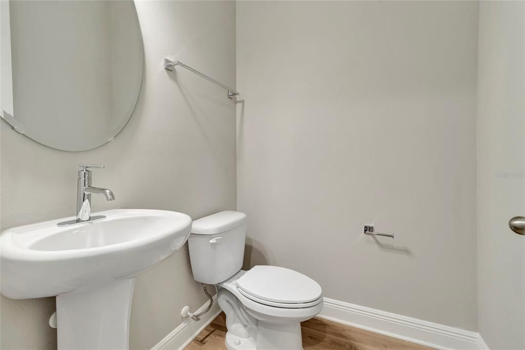 For Sale: $500,000 (3 beds, 3 baths, 2477 Square Feet)
