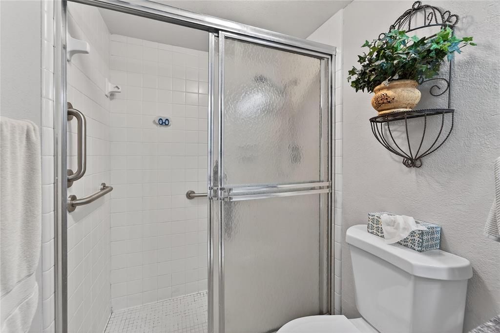 For Sale: $269,900 (2 beds, 2 baths, 1408 Square Feet)