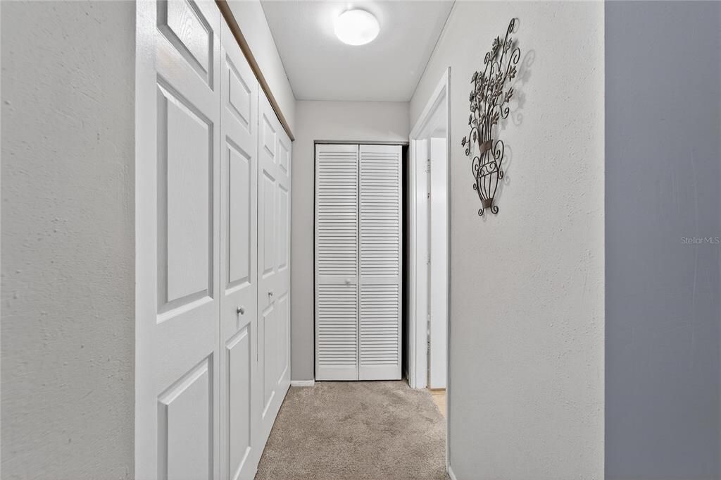 For Sale: $269,900 (2 beds, 2 baths, 1408 Square Feet)