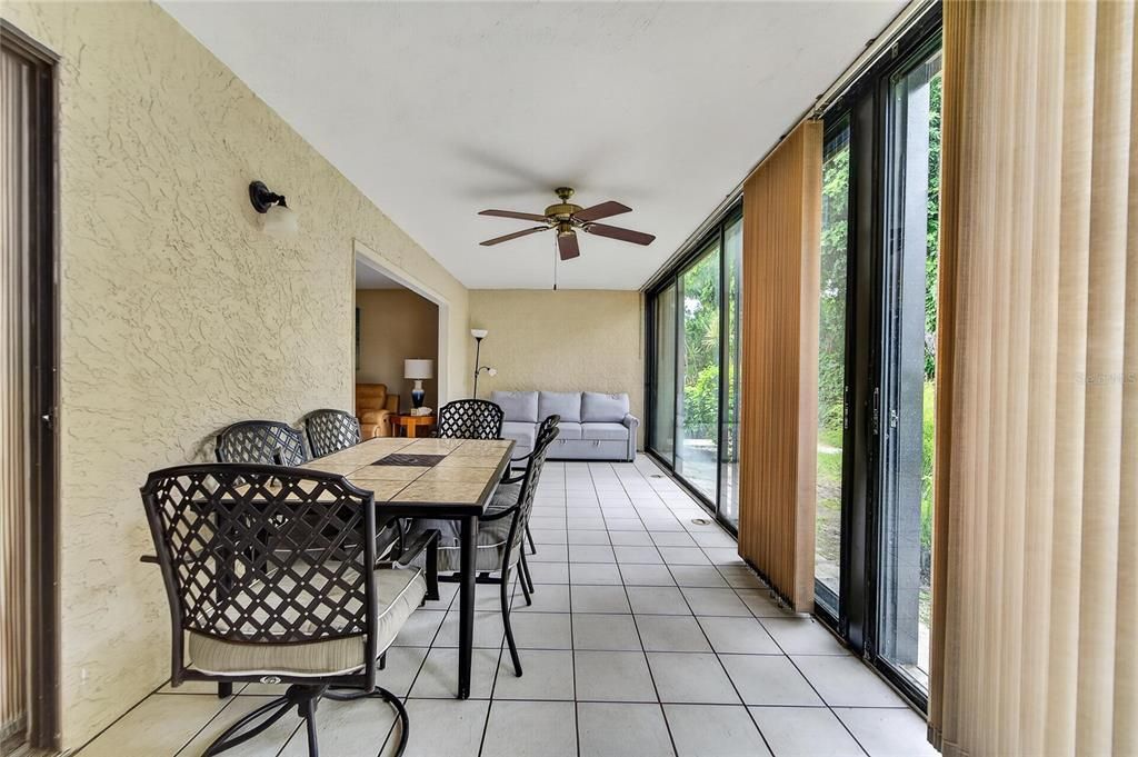 For Sale: $269,900 (2 beds, 2 baths, 1408 Square Feet)