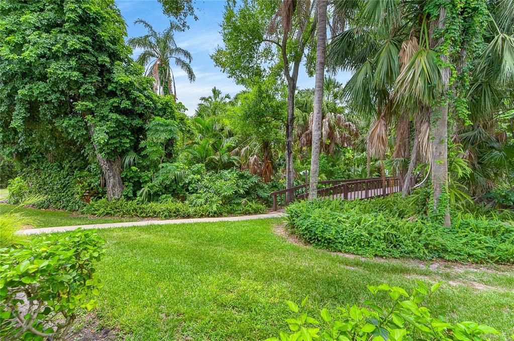 For Sale: $269,900 (2 beds, 2 baths, 1408 Square Feet)