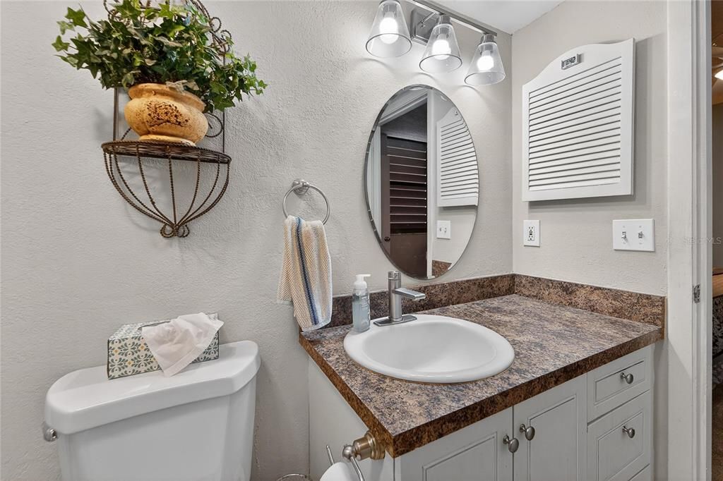 For Sale: $269,900 (2 beds, 2 baths, 1408 Square Feet)
