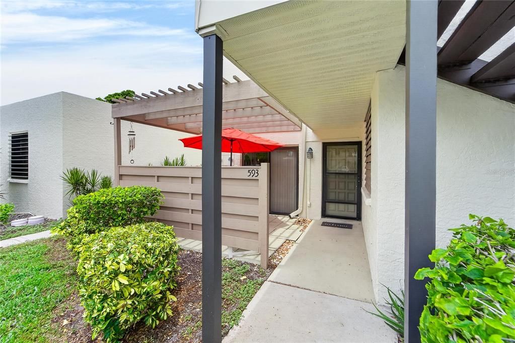 For Sale: $269,900 (2 beds, 2 baths, 1408 Square Feet)