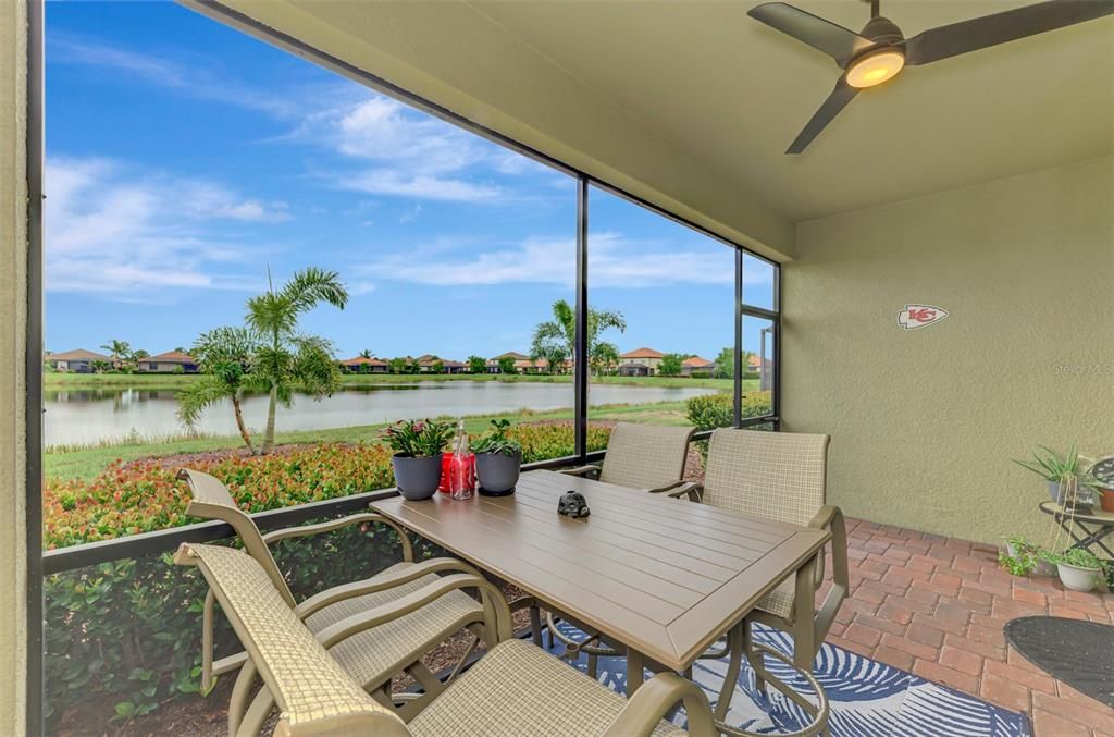 For Sale: $475,000 (3 beds, 3 baths, 1831 Square Feet)