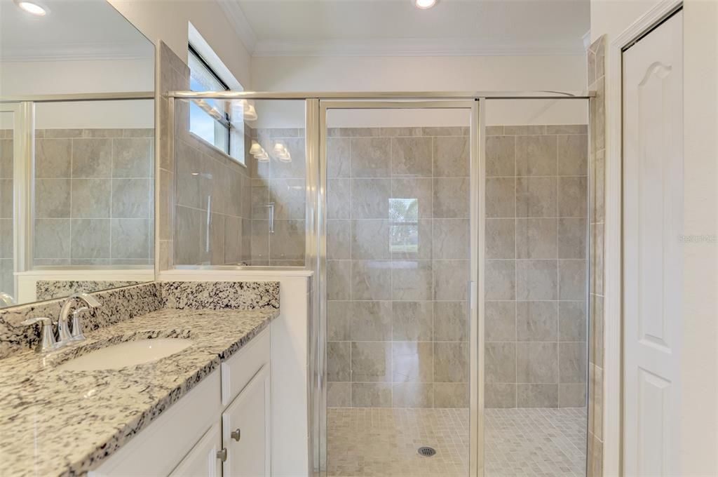 For Sale: $475,000 (3 beds, 3 baths, 1831 Square Feet)