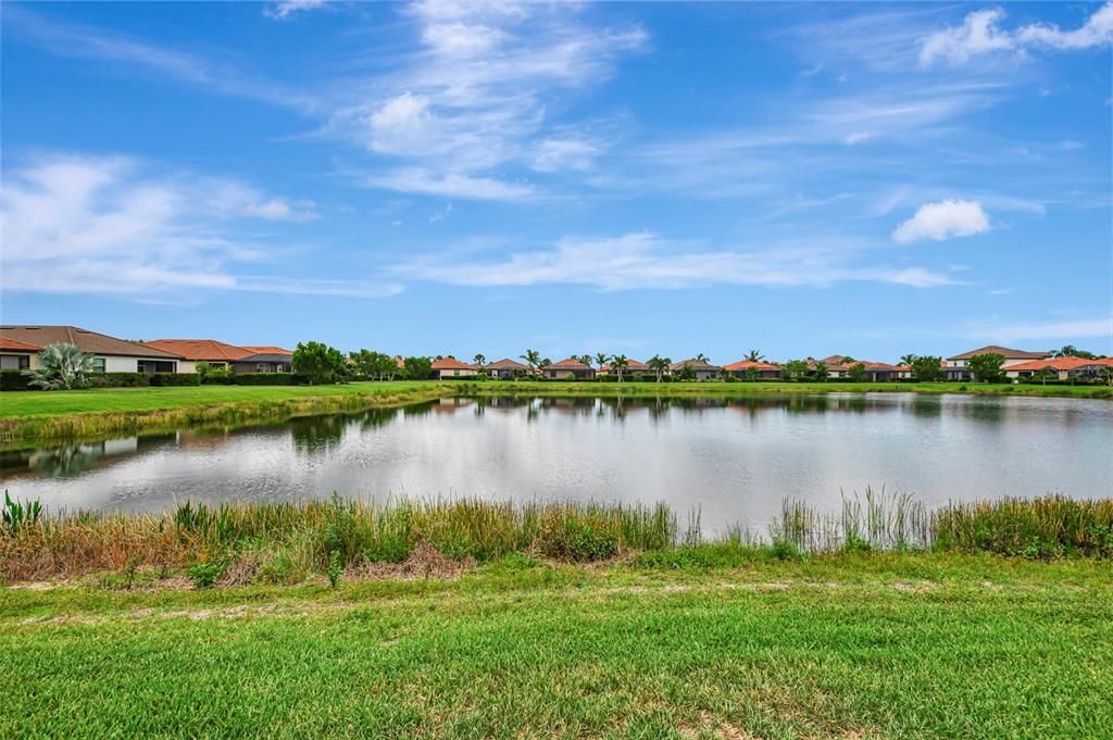 For Sale: $475,000 (3 beds, 3 baths, 1831 Square Feet)