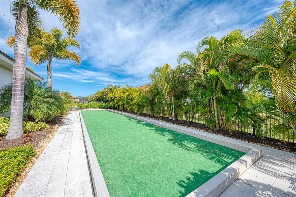 For Sale: $475,000 (3 beds, 3 baths, 1831 Square Feet)