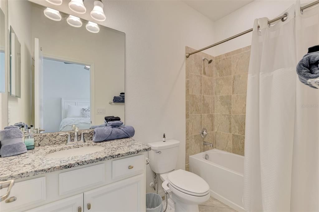 For Sale: $475,000 (3 beds, 3 baths, 1831 Square Feet)
