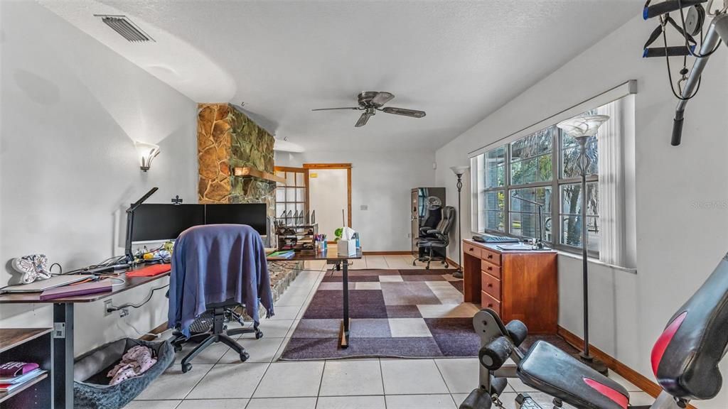 For Sale: $555,000 (3 beds, 2 baths, 2536 Square Feet)