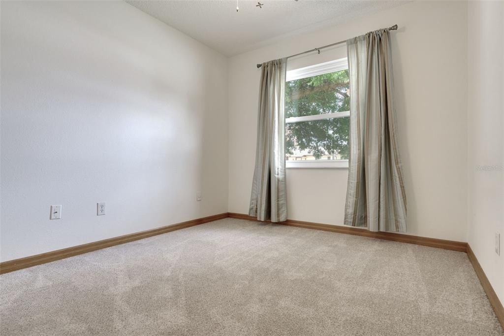For Sale: $365,000 (3 beds, 2 baths, 1577 Square Feet)