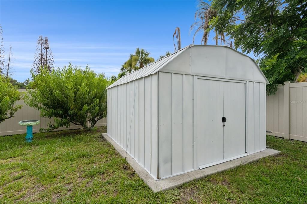 For Sale: $365,000 (3 beds, 2 baths, 1577 Square Feet)