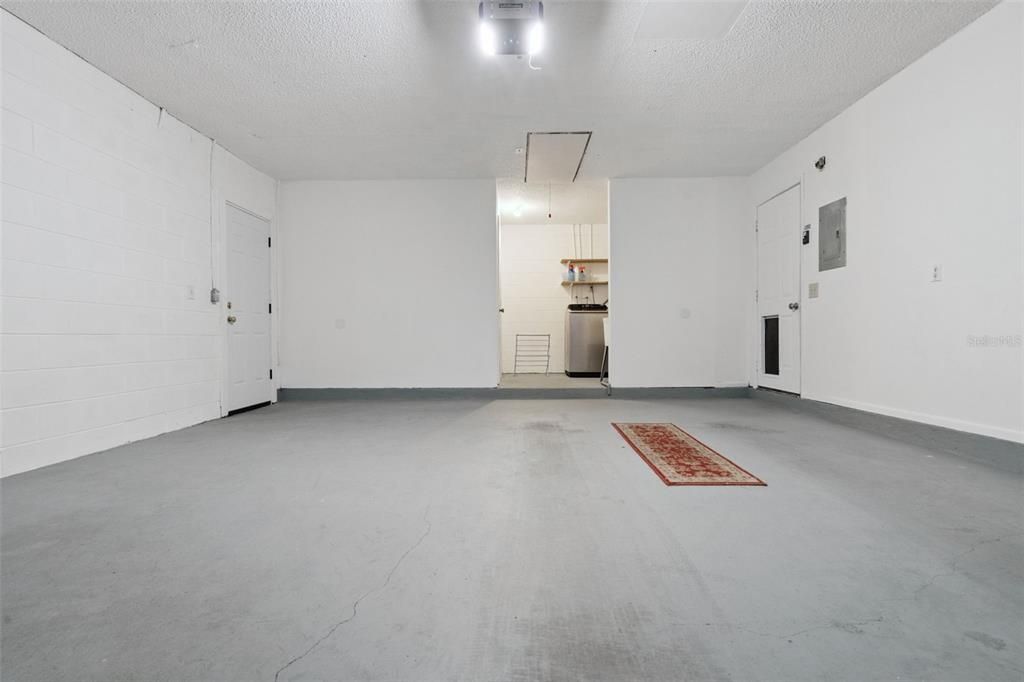 For Sale: $365,000 (3 beds, 2 baths, 1577 Square Feet)