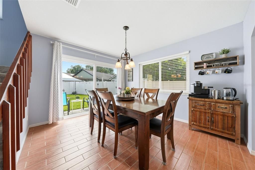 For Sale: $410,000 (3 beds, 2 baths, 1524 Square Feet)