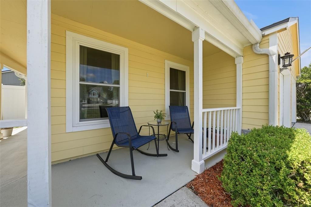 For Sale: $410,000 (3 beds, 2 baths, 1524 Square Feet)